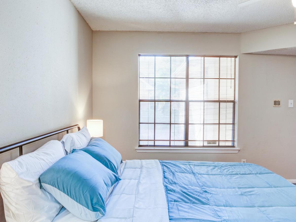 Lovely 2 Bedroom, 1 Bath Condo With Pools And Gym. Houston Dış mekan fotoğraf